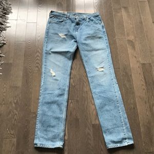 I’m selling a vintage Levi’s jeans